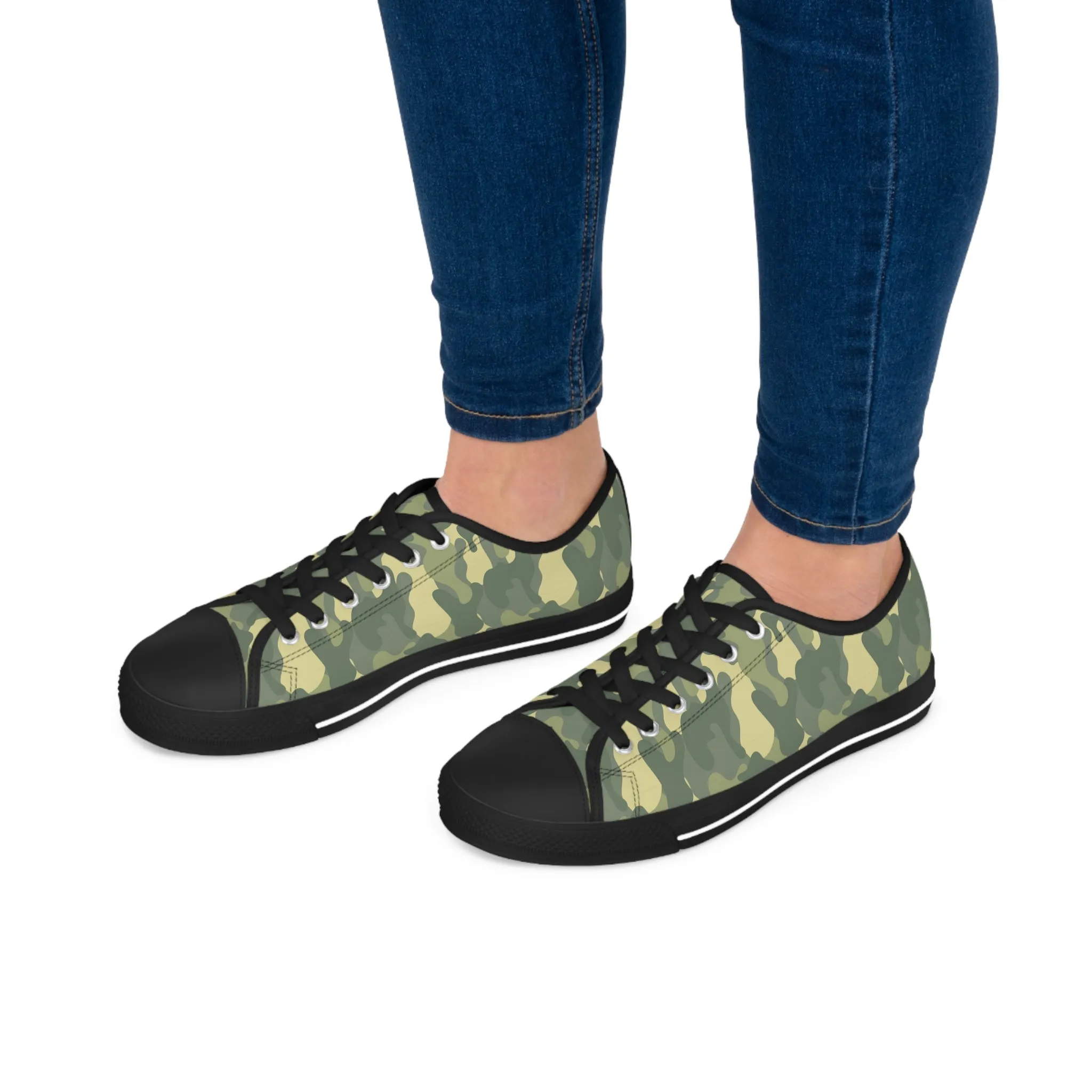 Camo no 4  Women's Low Top Sneakers
