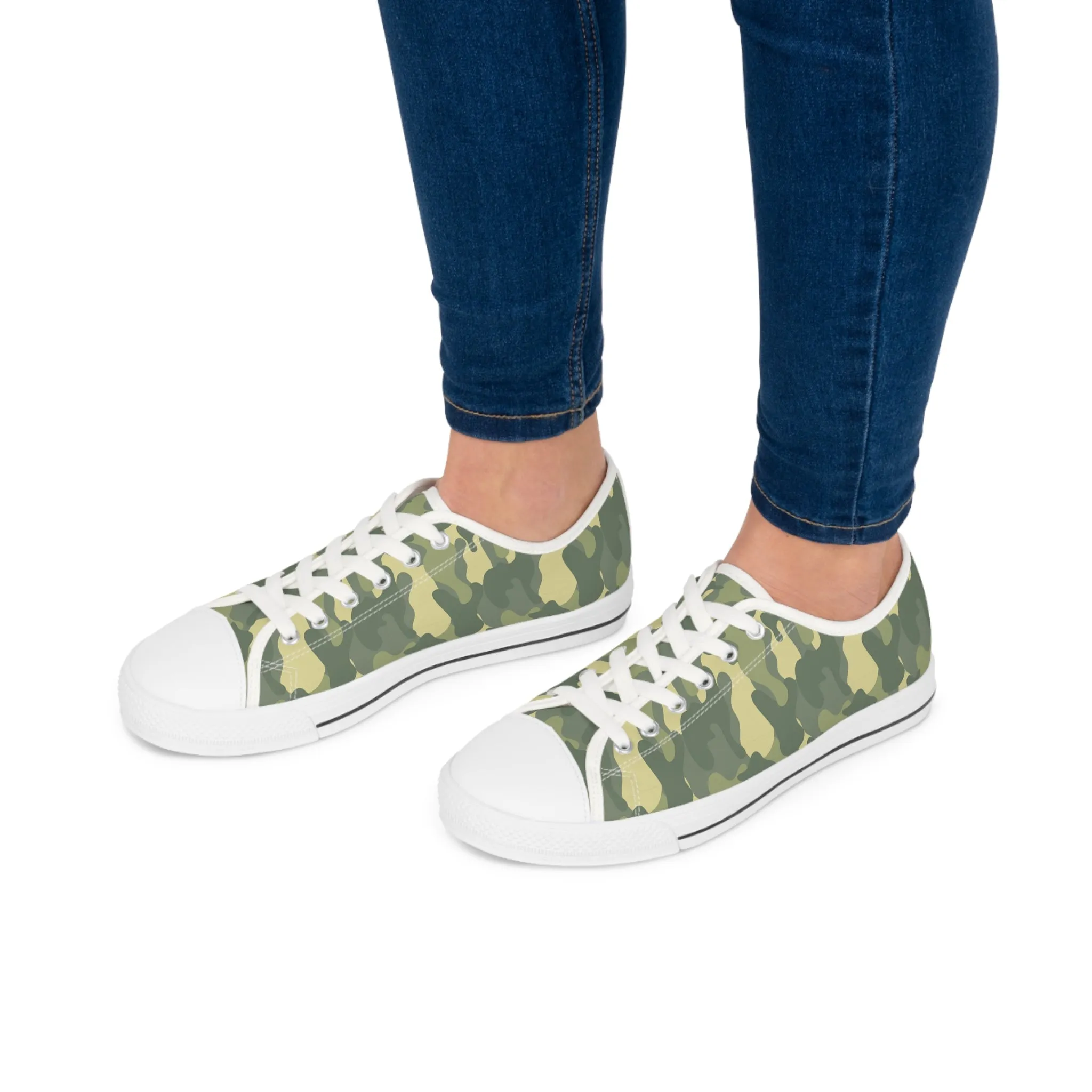 Camo no 4  Women's Low Top Sneakers